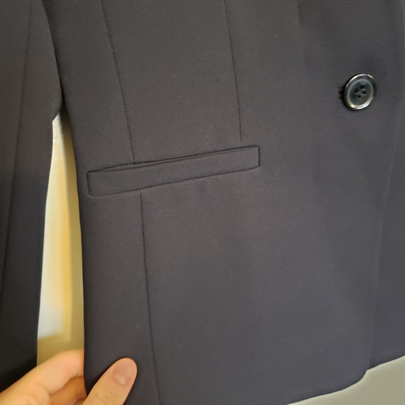 ⭐NWOT Tahari Navy Bow Back Open Slits Blazer Size 2 - Picture 3 of 12